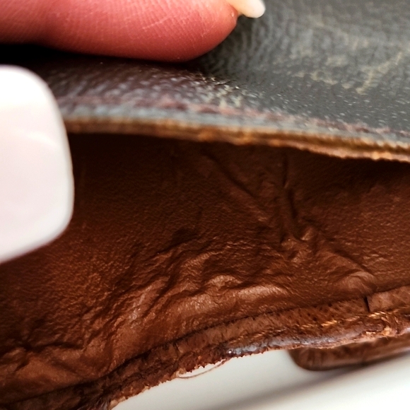 LV Mono Snap Wallet - Picture 9 of 9